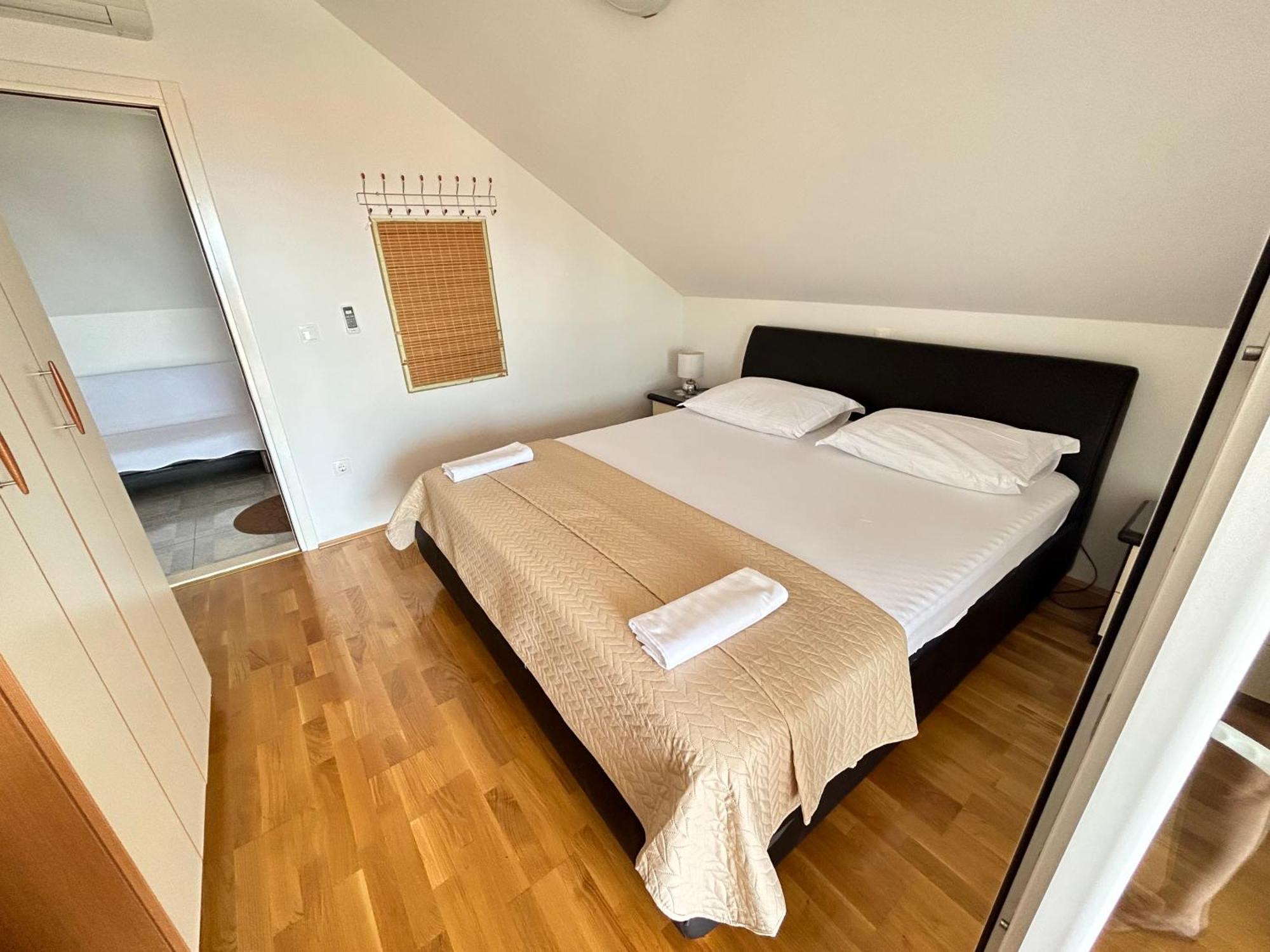 Apartments Sanda 2 Проманья Экстерьер фото