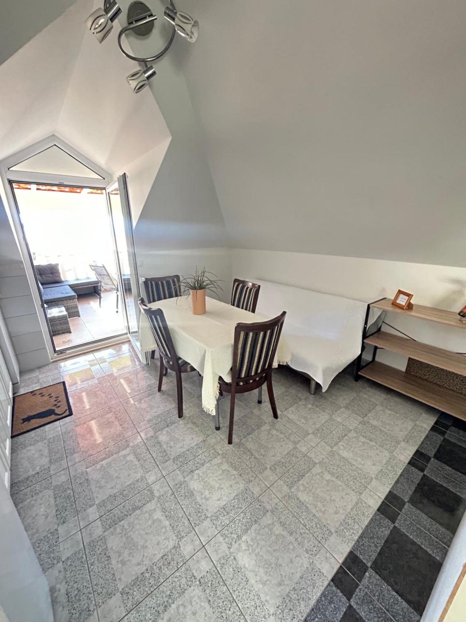 Apartments Sanda 2 Проманья Экстерьер фото